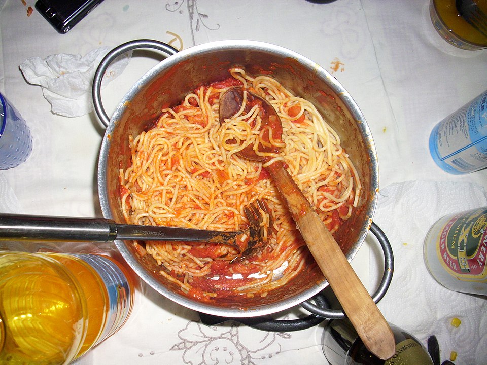 Pâtes tomate ail et chapelure