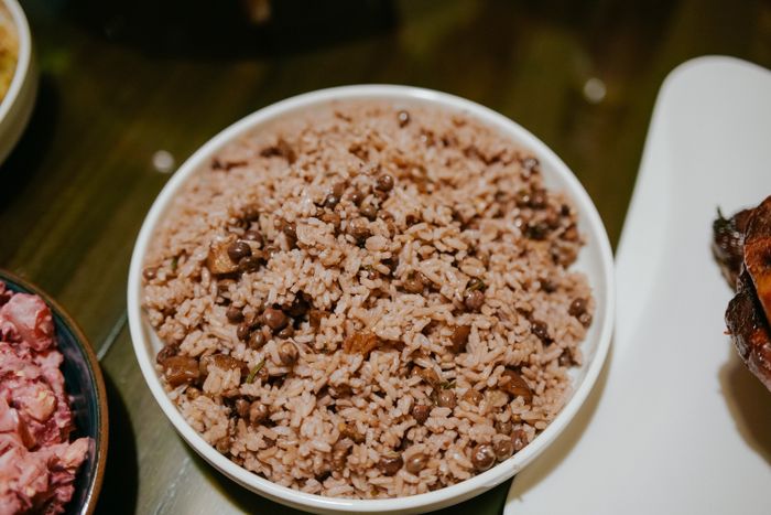 Riz aux haricots blancs tomate